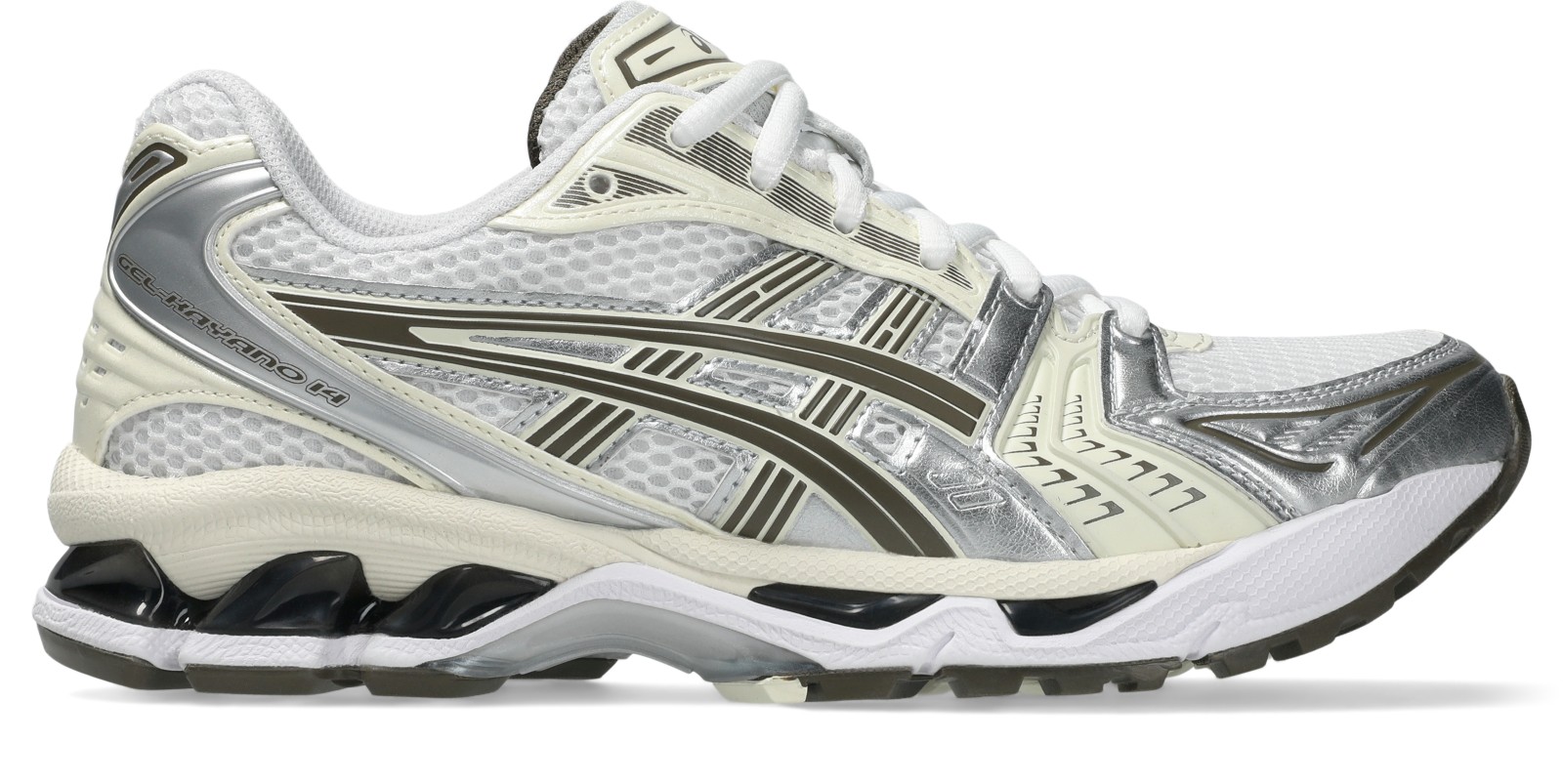 右向き側面：全体の配色と外側の輪郭。写真：ASICS公式1203A537-111商品ページ