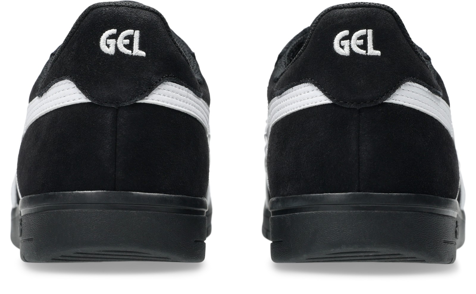 踵：白いGEL刺繍と後部の縫い目。写真：ASICS公式1201A486-006商品ページ