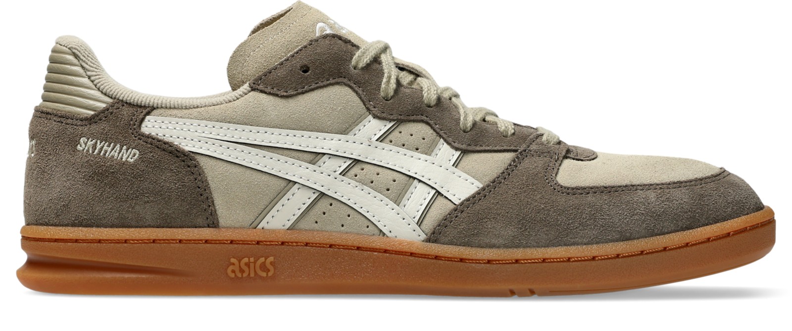 反対向きの側面:低い輪郭とソール。写真:ASICS公式1203A452-203商品ページ