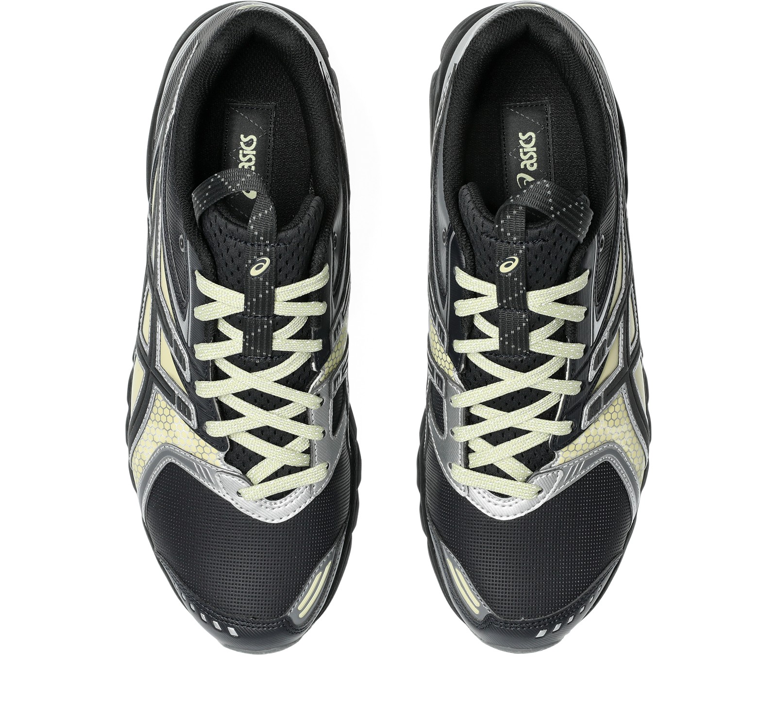 真上：タンのループ・淡いひも・中敷。写真：ASICS公式1203A779-020商品ページ