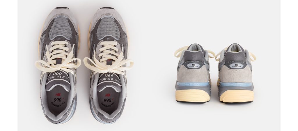 990v7の上面と後面。ひも、履き口、かかと側の表示とソールの形